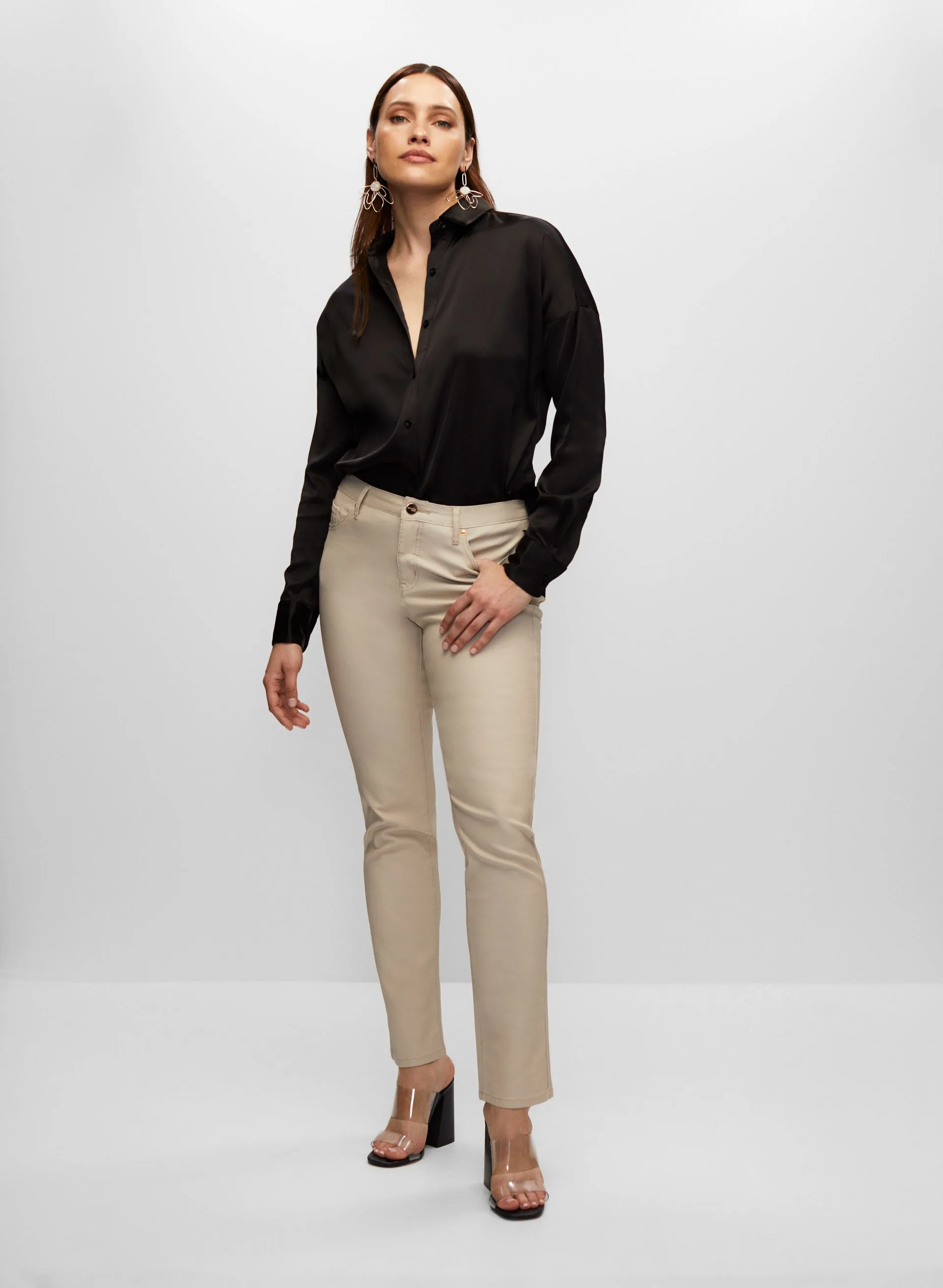 Frank Lyman - V-Neck Button Front Blouse